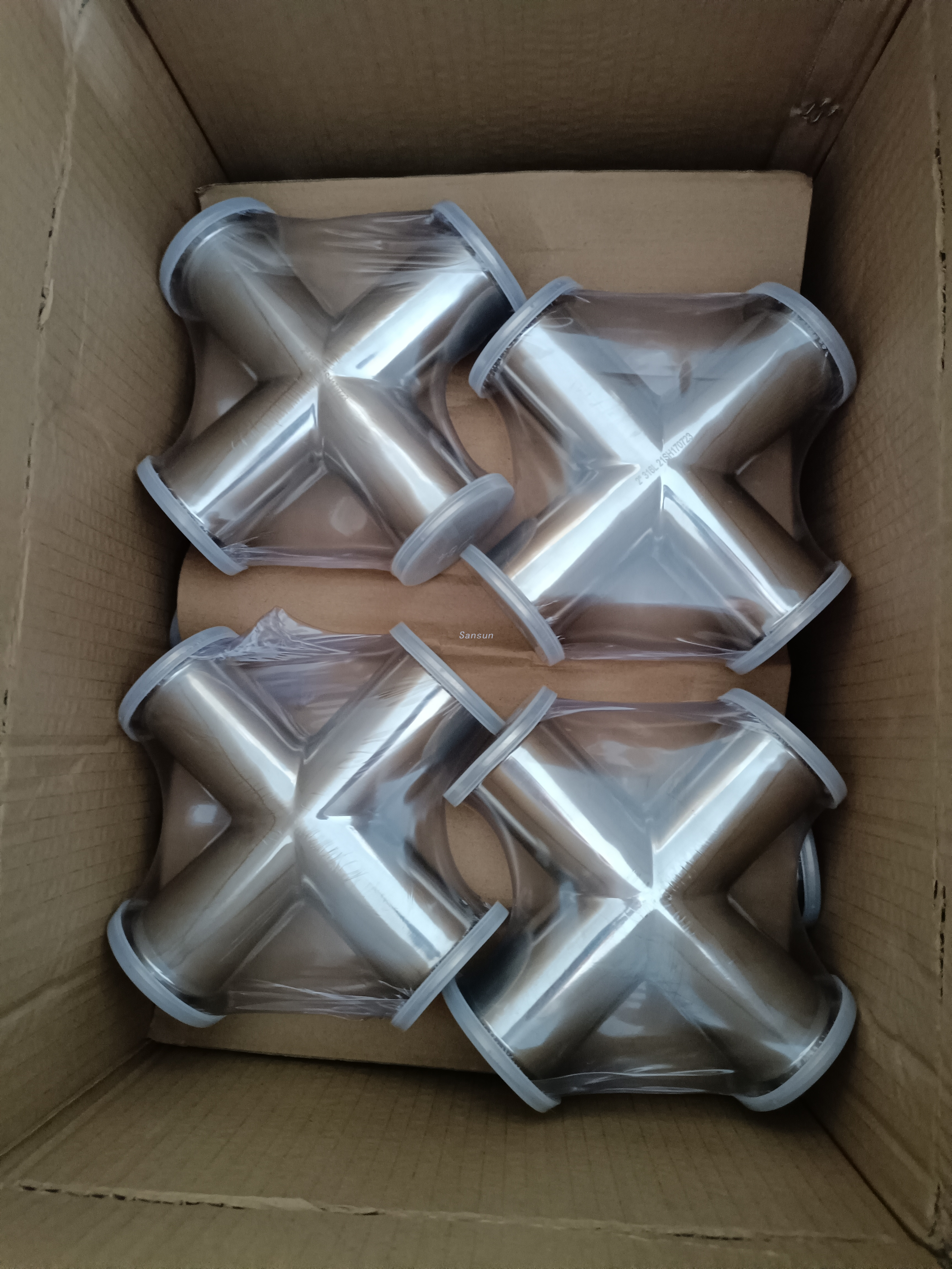 package for clamp cross