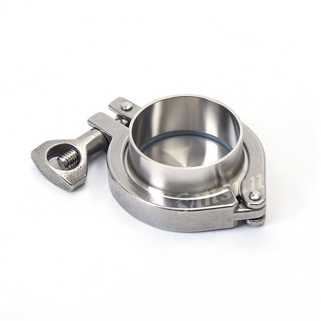 Hygienic triclamp union with clamp ferrule for beer