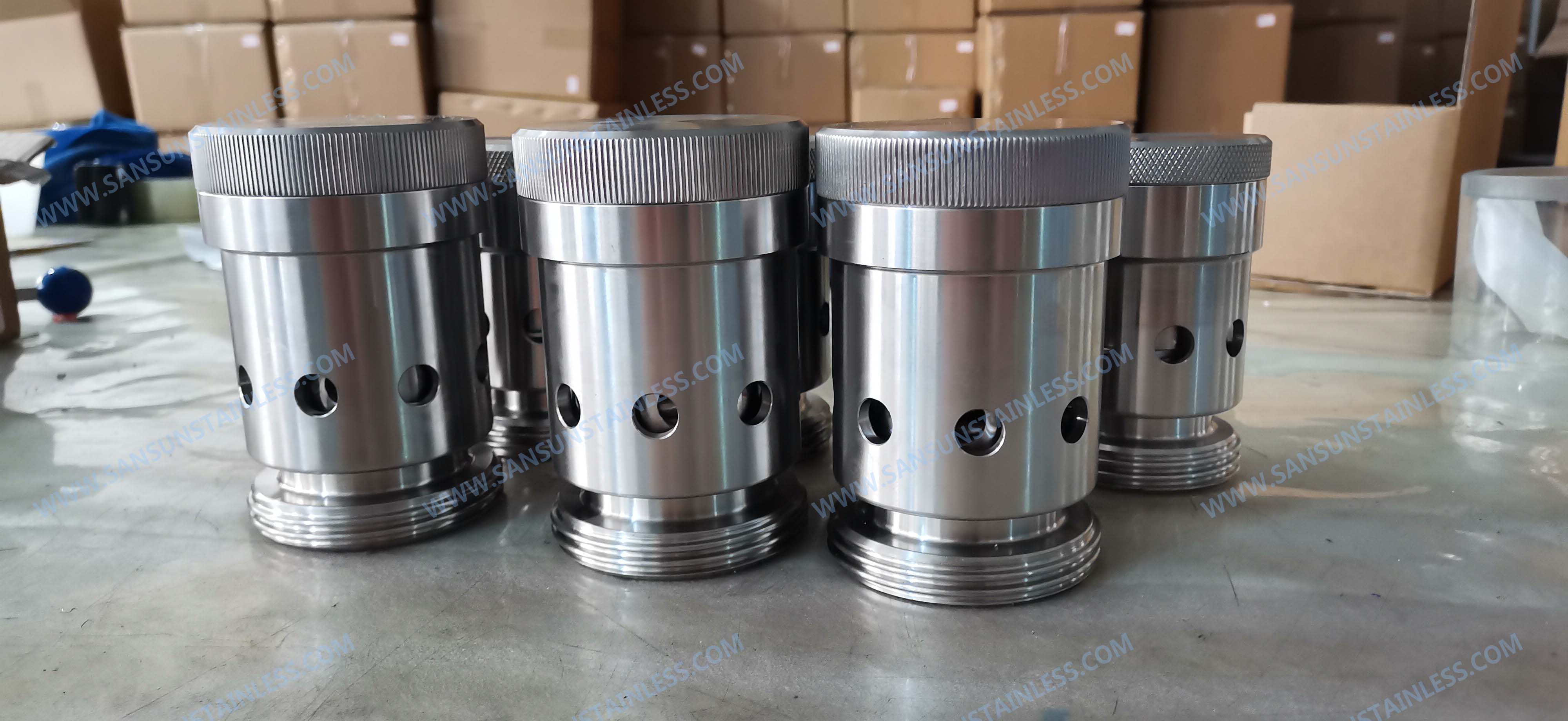 male vacuum valve with logo