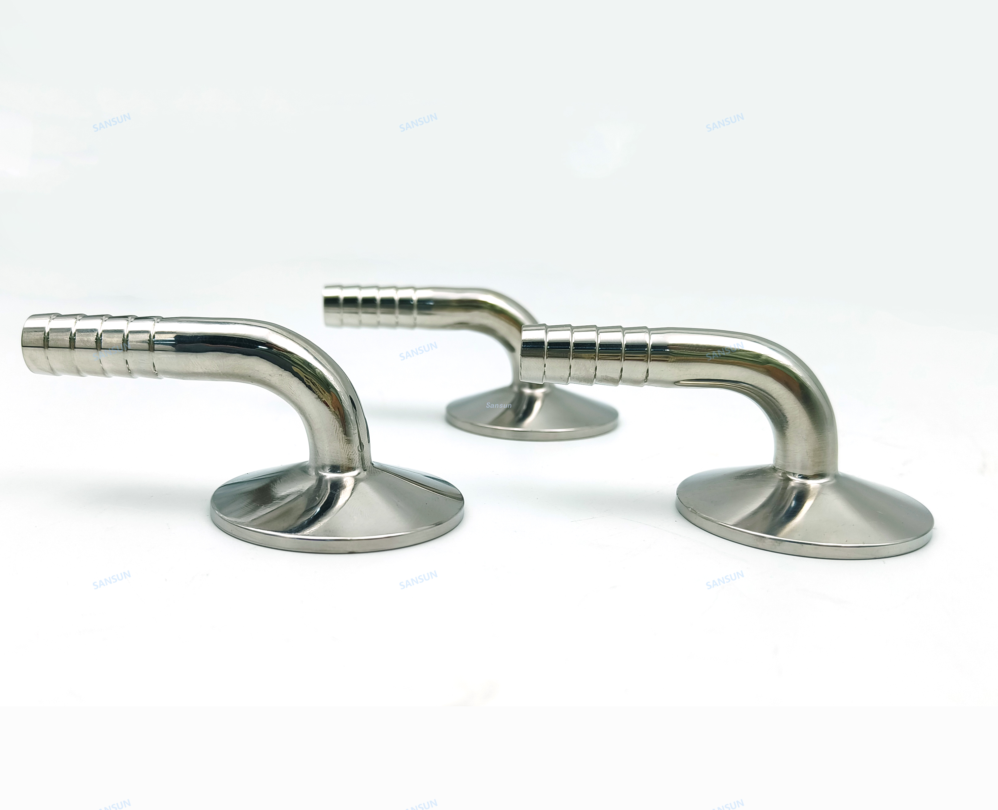1.5" Tri Clamp x 3/8" Hose Barb with 90 Degree Bend