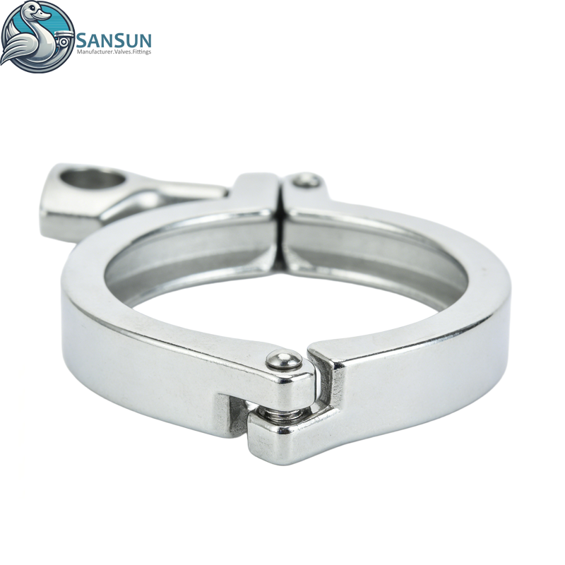 Single Tri-Clamp for Data Center Liquid Cooling Systems